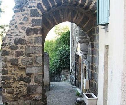 Le Petit Dyke Lägenhet Le Puy-en-Velay Exteriör bild