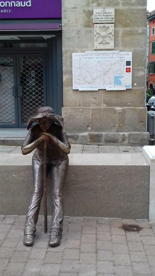 Le Petit Dyke Lägenhet Le Puy-en-Velay Exteriör bild